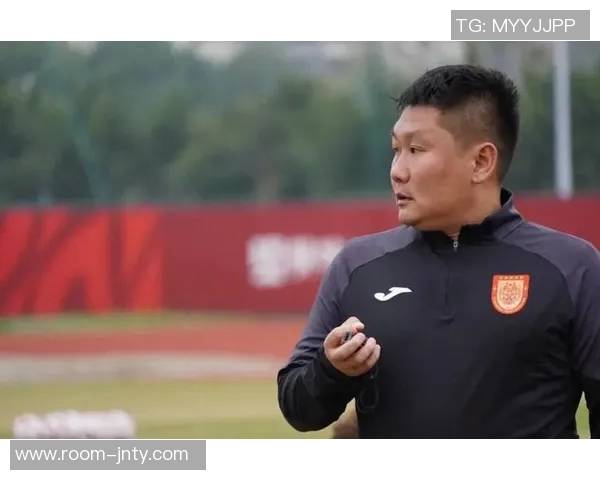 刘建业接任重庆铜梁龙主帅38岁前国脚开启新征程 刘建业接任重庆铜梁龙主帅38岁前国脚开启新征程