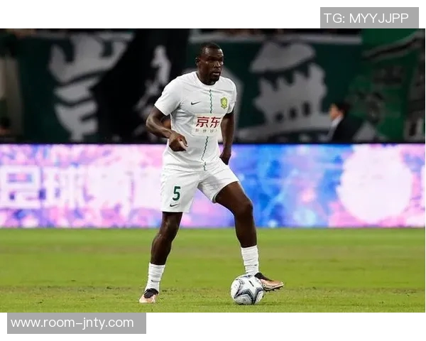 恩加德乌自由转会加盟重庆铜梁龙签约一季展现新篇章 恩加德乌自由转会加盟重庆铜梁龙签约一季展现新篇章